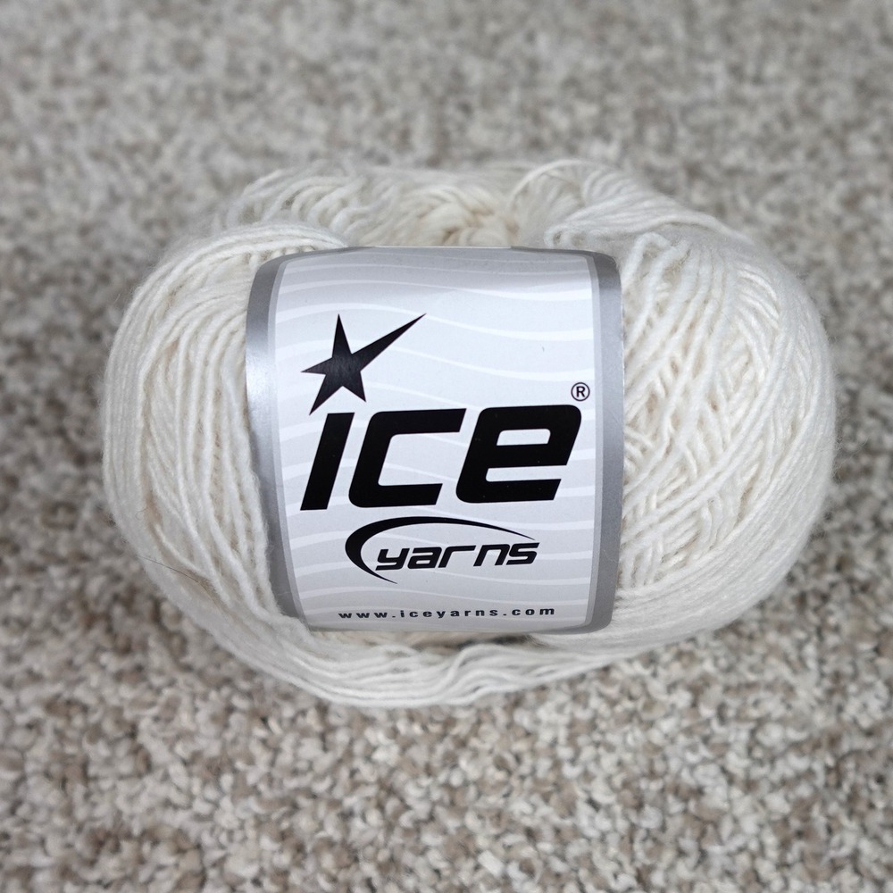 Ice Yarns Ande Alpaca White Fine Weight Yarn 30% Alpaca 70% Acrylic 36412 50g‎